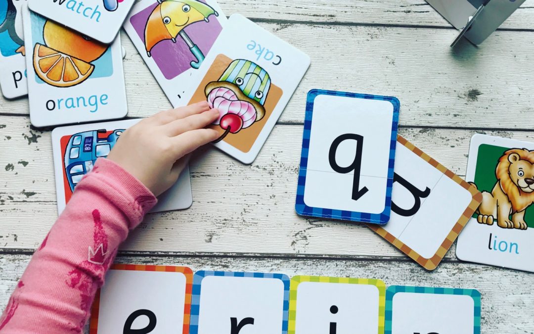 REVIEW – Orchard Games Alphabet Flashcards