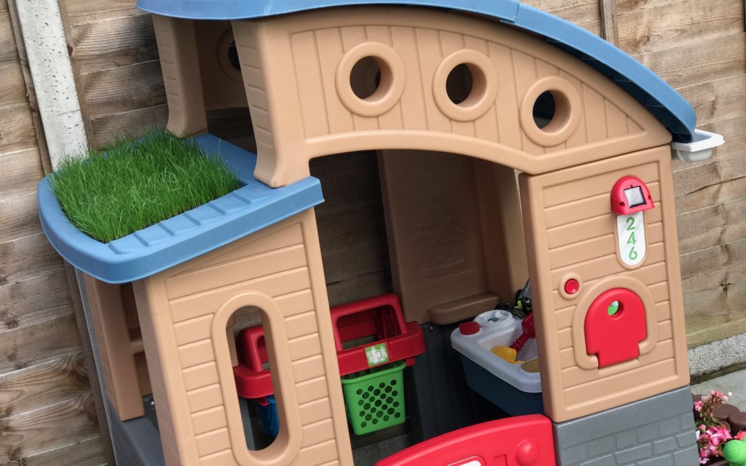 REVIEW – Little Tikes Go Green Playhouse