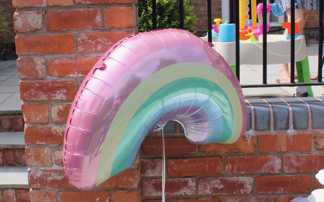 MUM HACKS – Reusing Helium Party Balloons