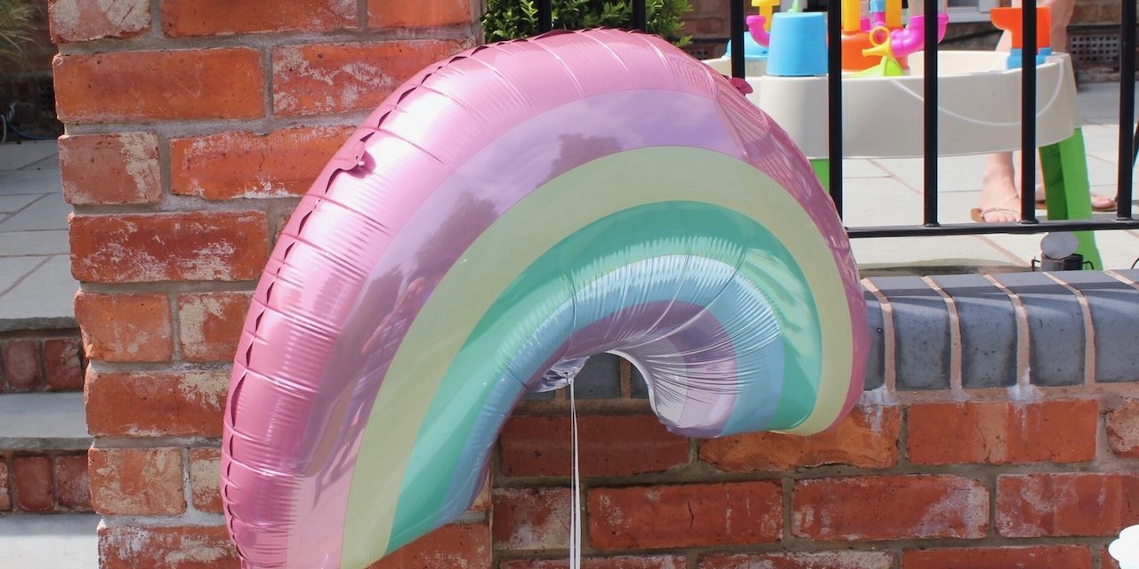 MUM HACKS – Reusing Helium Party Balloons