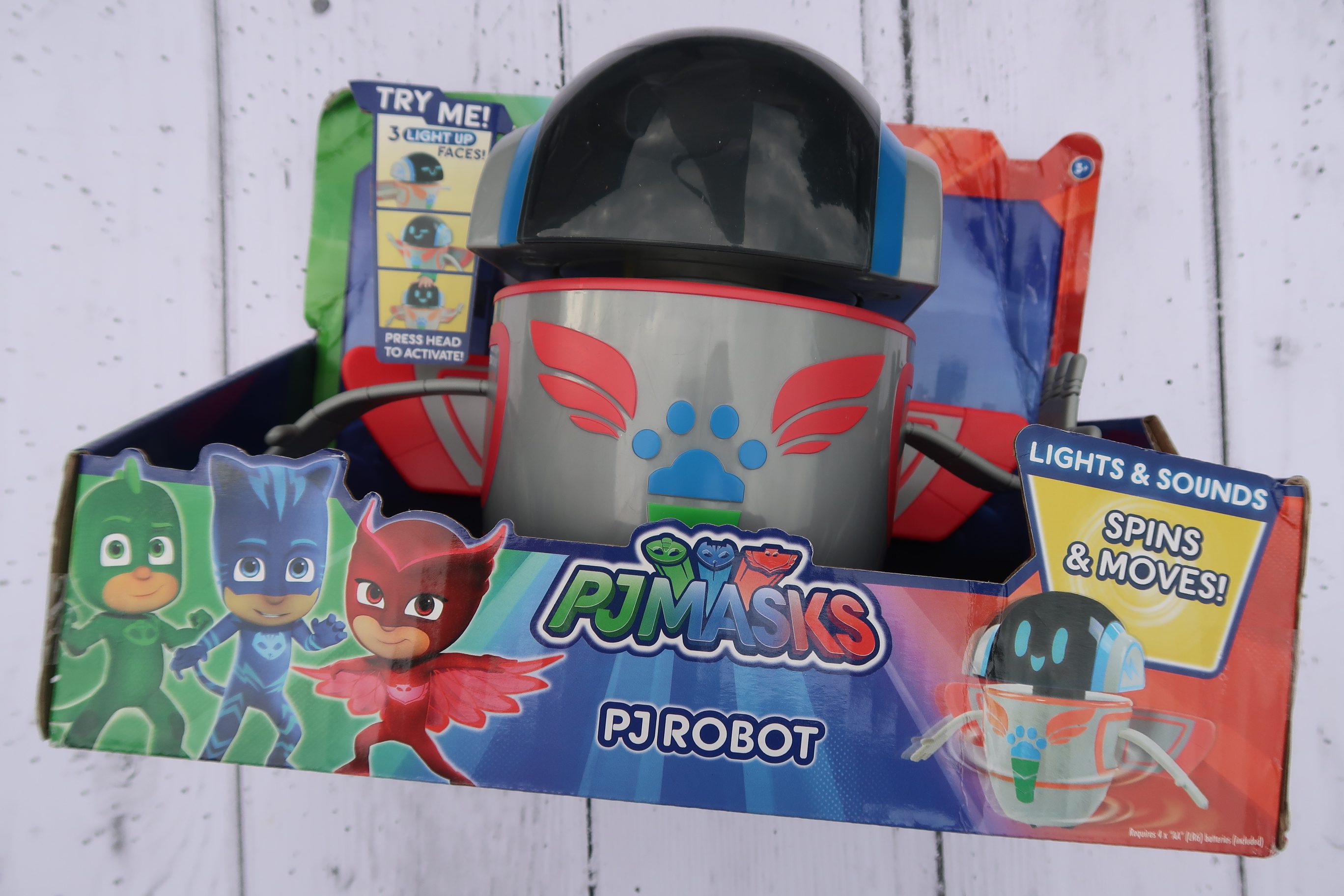 REVIEW - PJ Masks Lights & Sounds Robot - Real Mum Reviews