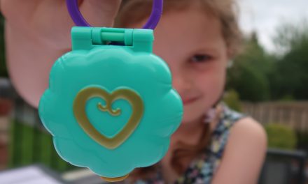 REVIEW & GIVEAWAY- *NEW* Polly Pocket Mini Compacts