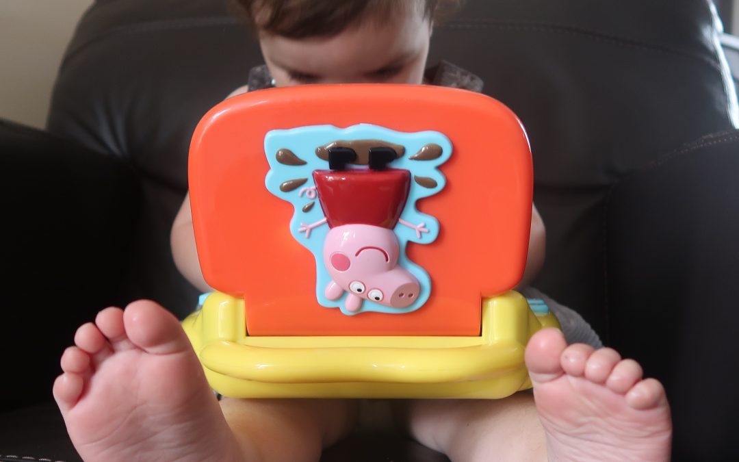 REVIEW & GIVEAWAY – Peppa Pig Laugh and Learn Laptop