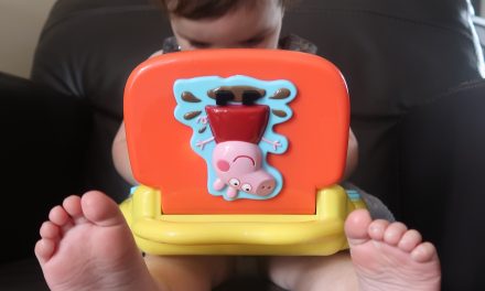 REVIEW & GIVEAWAY – Peppa Pig Laugh and Learn Laptop