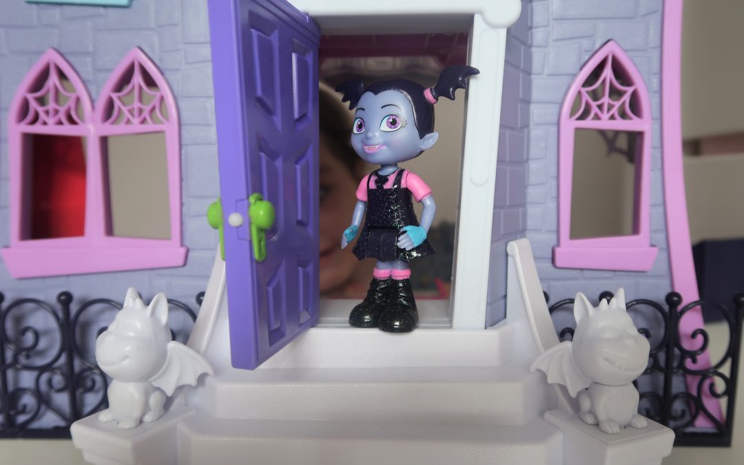 REVIEW – *NEW* Vampirina Toy Collection