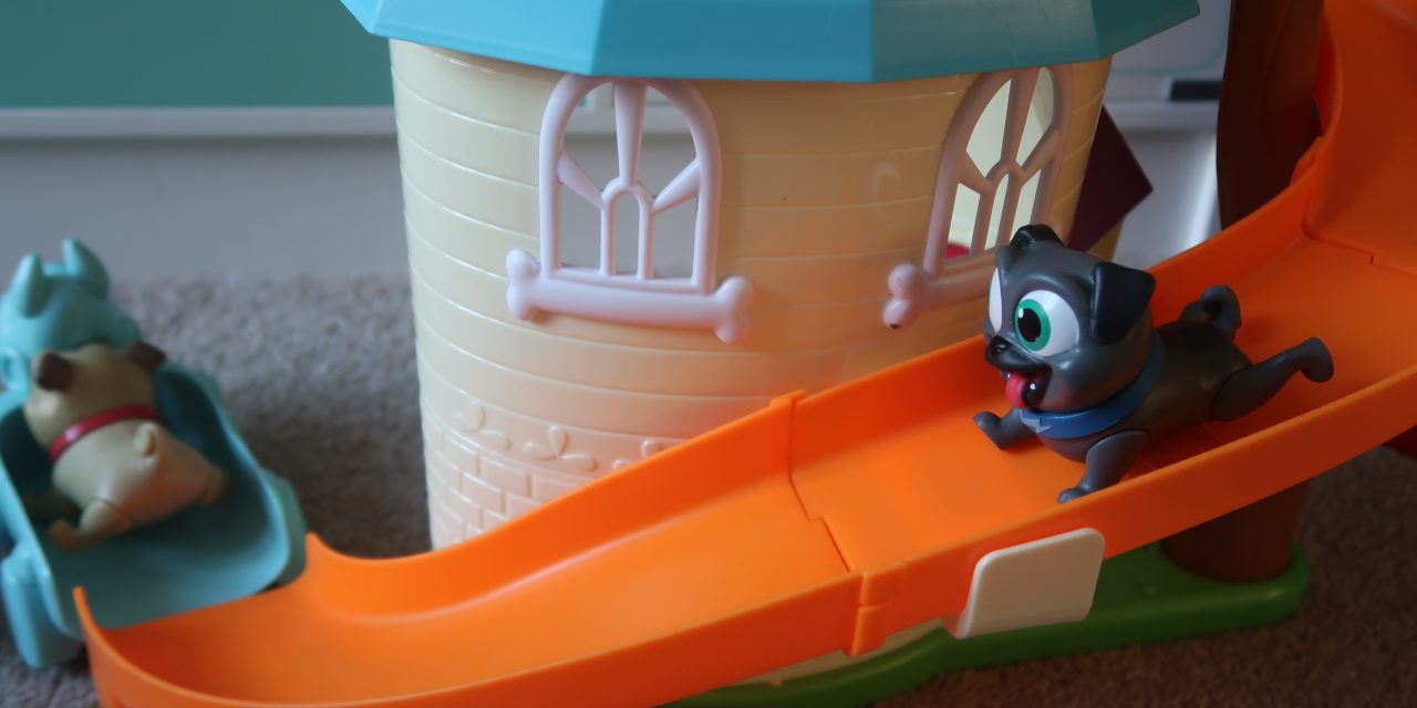 REVIEW – Puppy Dog Pals Doghouse Playset