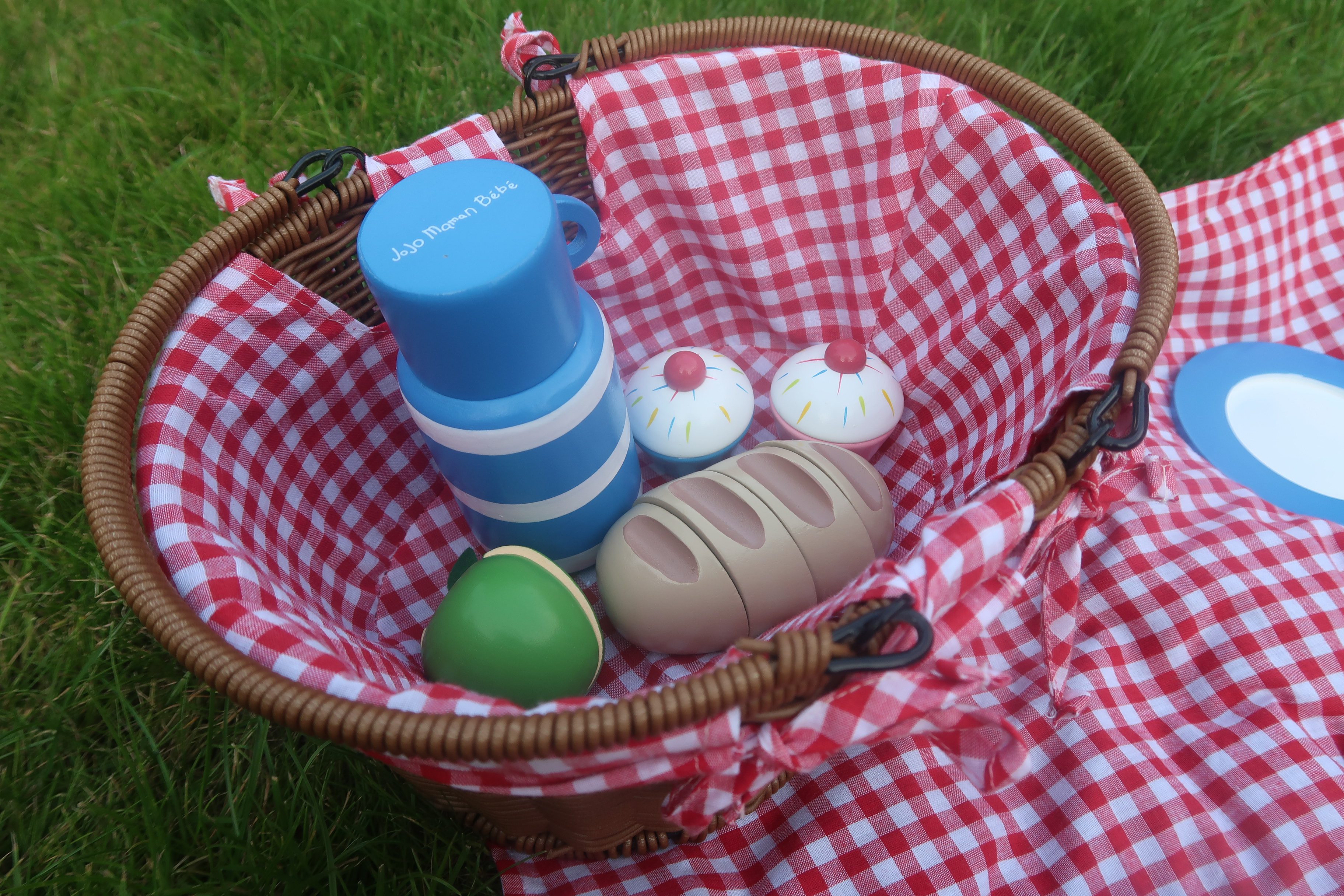 Sustainable Summer Toys with JoJo Maman Bebe - Real Mum Reviews