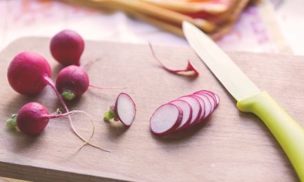 6 Steps to Keeping Wooden Chopping Boards Clean and Hygienic