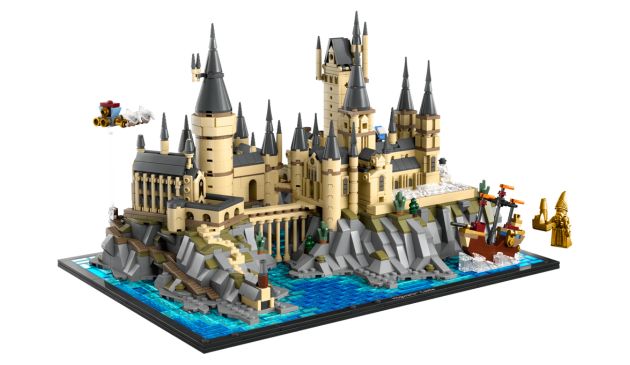 Best Harry Potter LEGO Set 2023 - Hogwarts Castle and Grounds