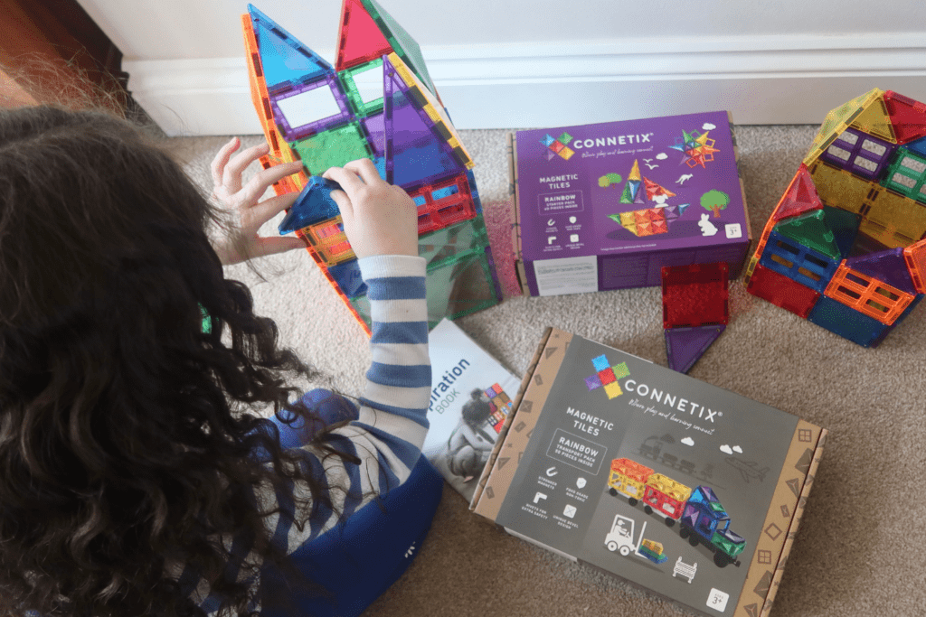 Connetix Magnetic Tiles Rainbow Transport Pack