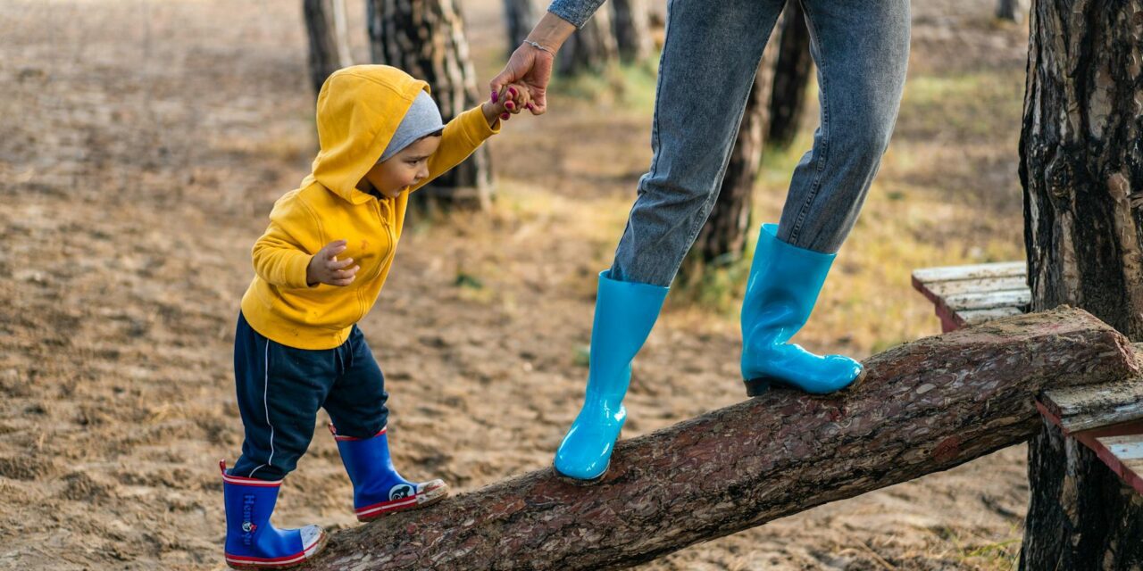 How to Balance Independence and Safety for Your Growing Child