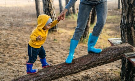 How to Balance Independence and Safety for Your Growing Child